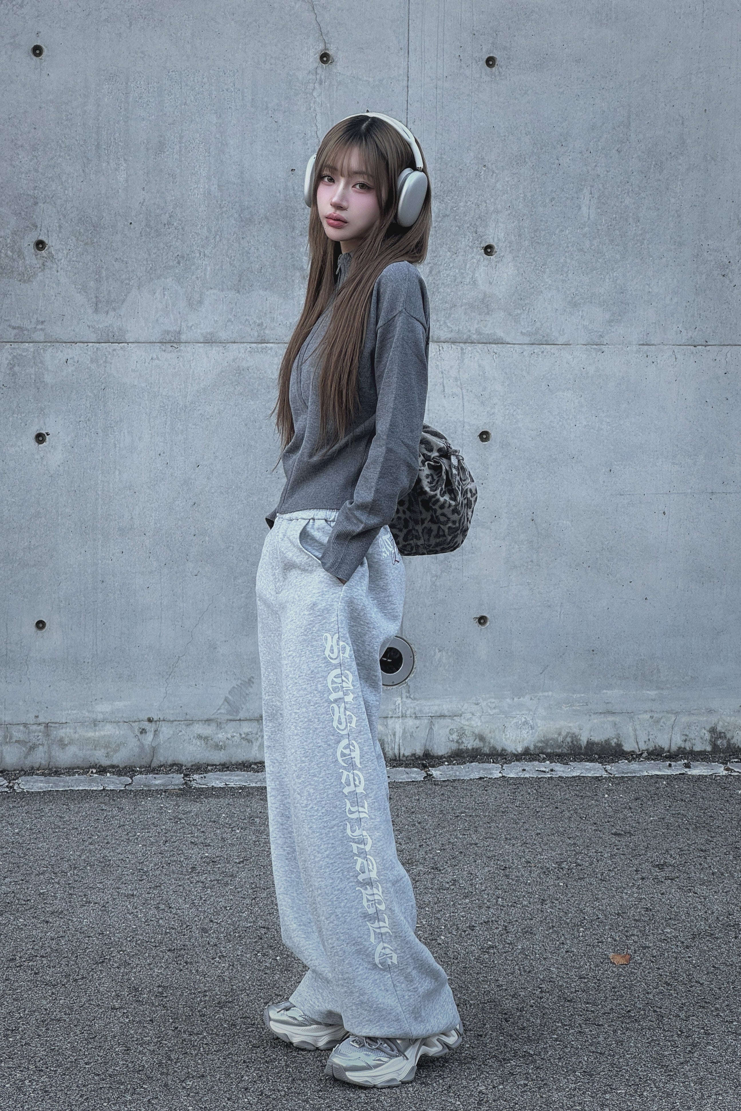 バックレタリングクロップドジップニット KSG21151