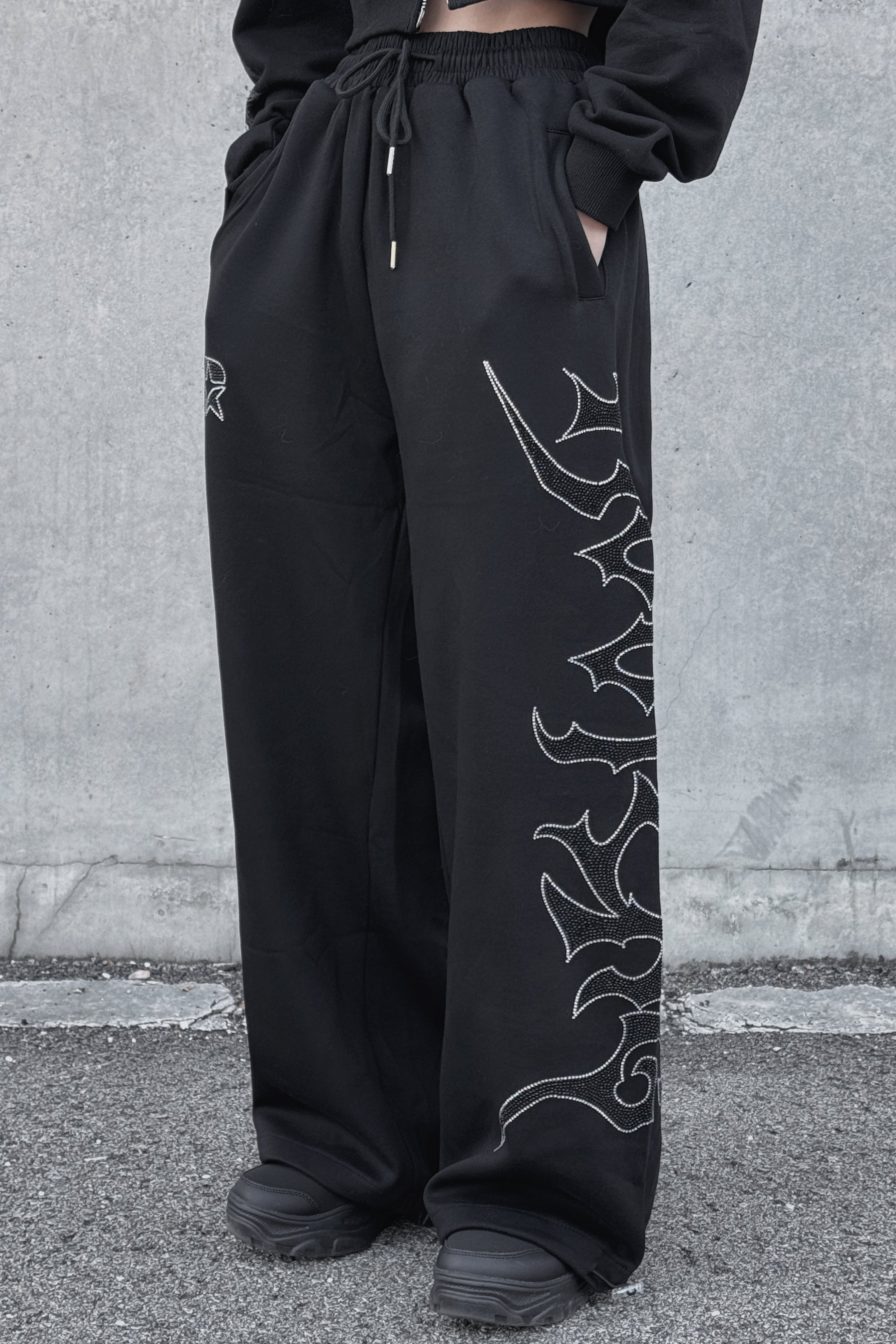 トライバルスウェットパンツ KSG19390