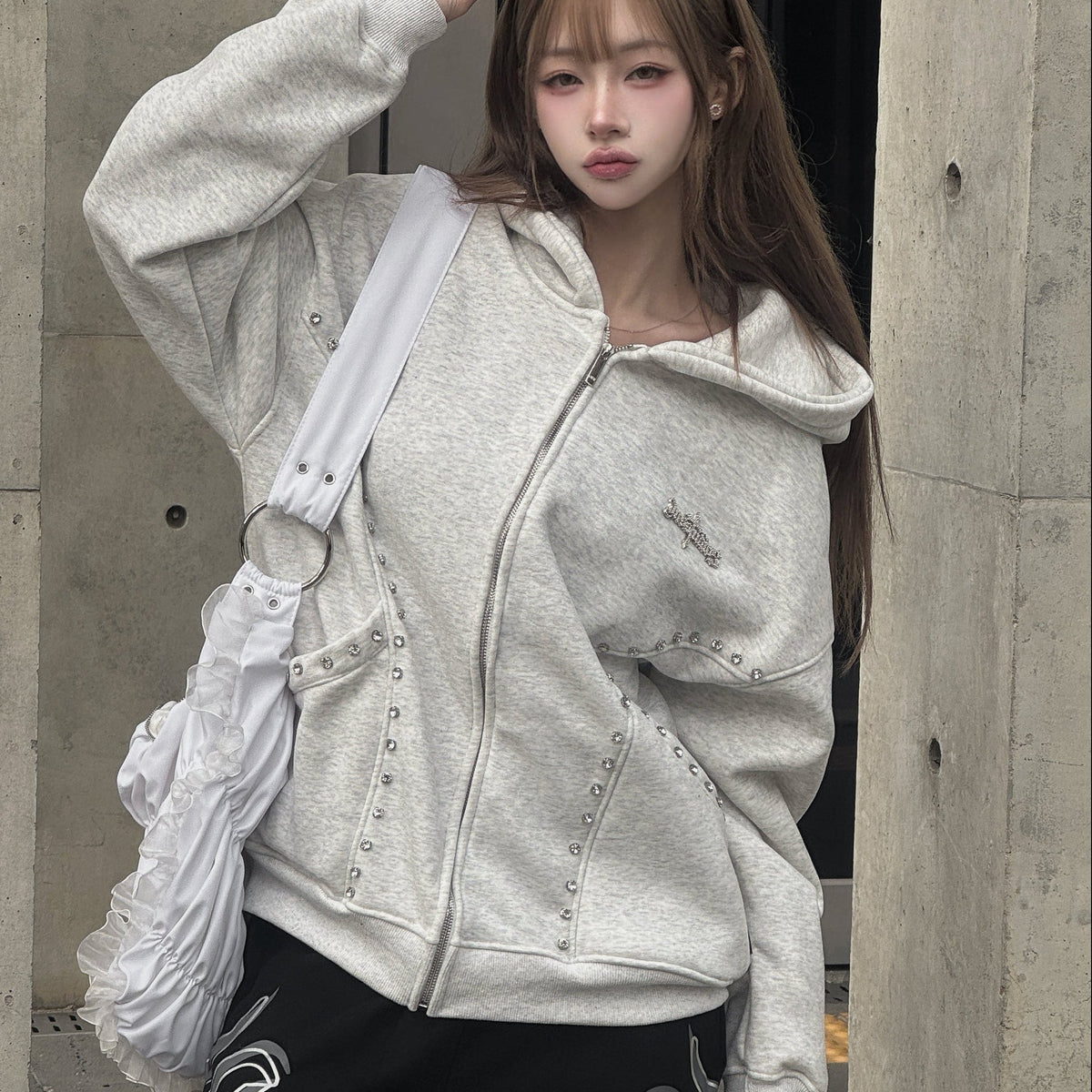 ラインスタッズロゴフーディー KSG21129