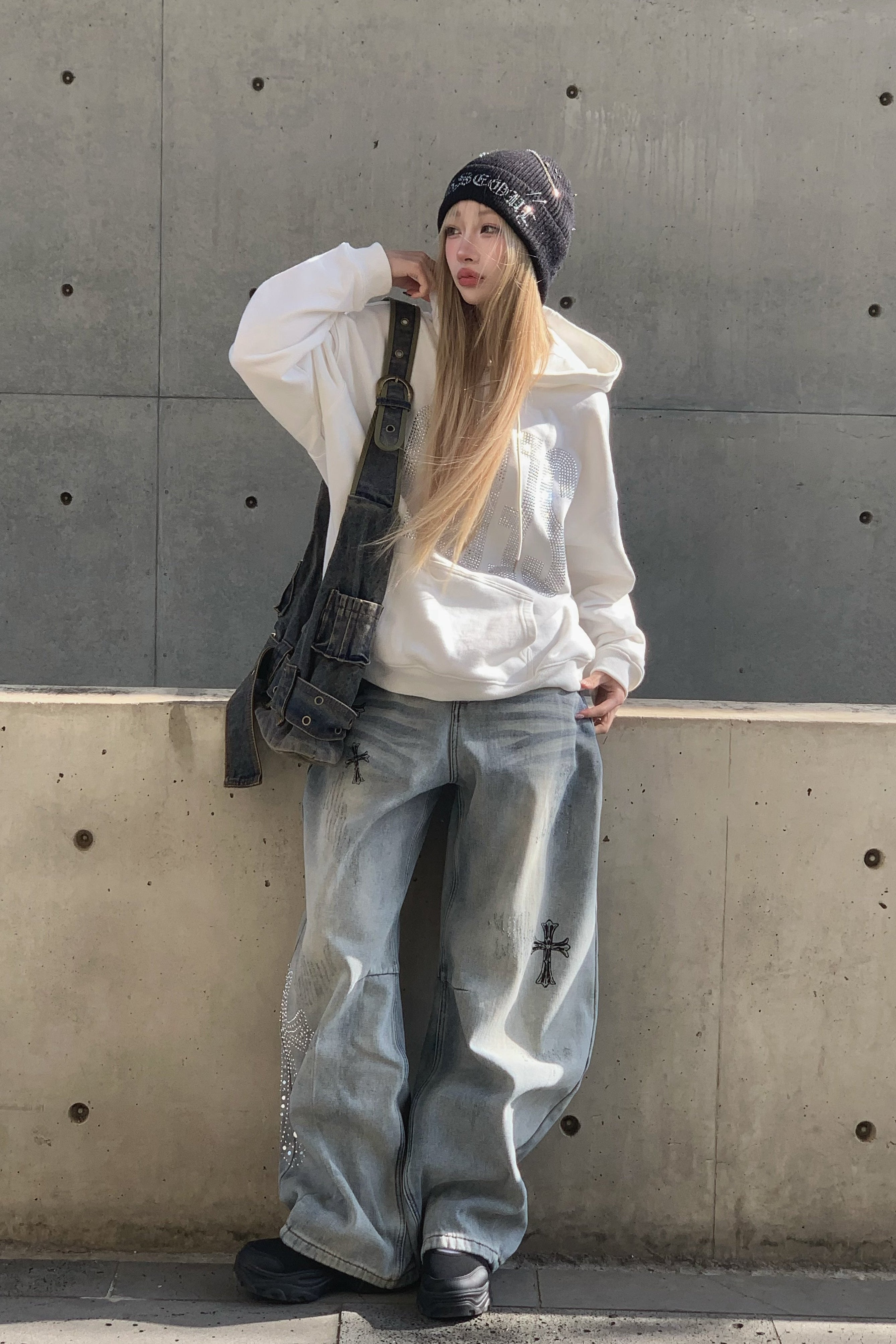 ビッグロゴラインストーンパーカー KSG21183