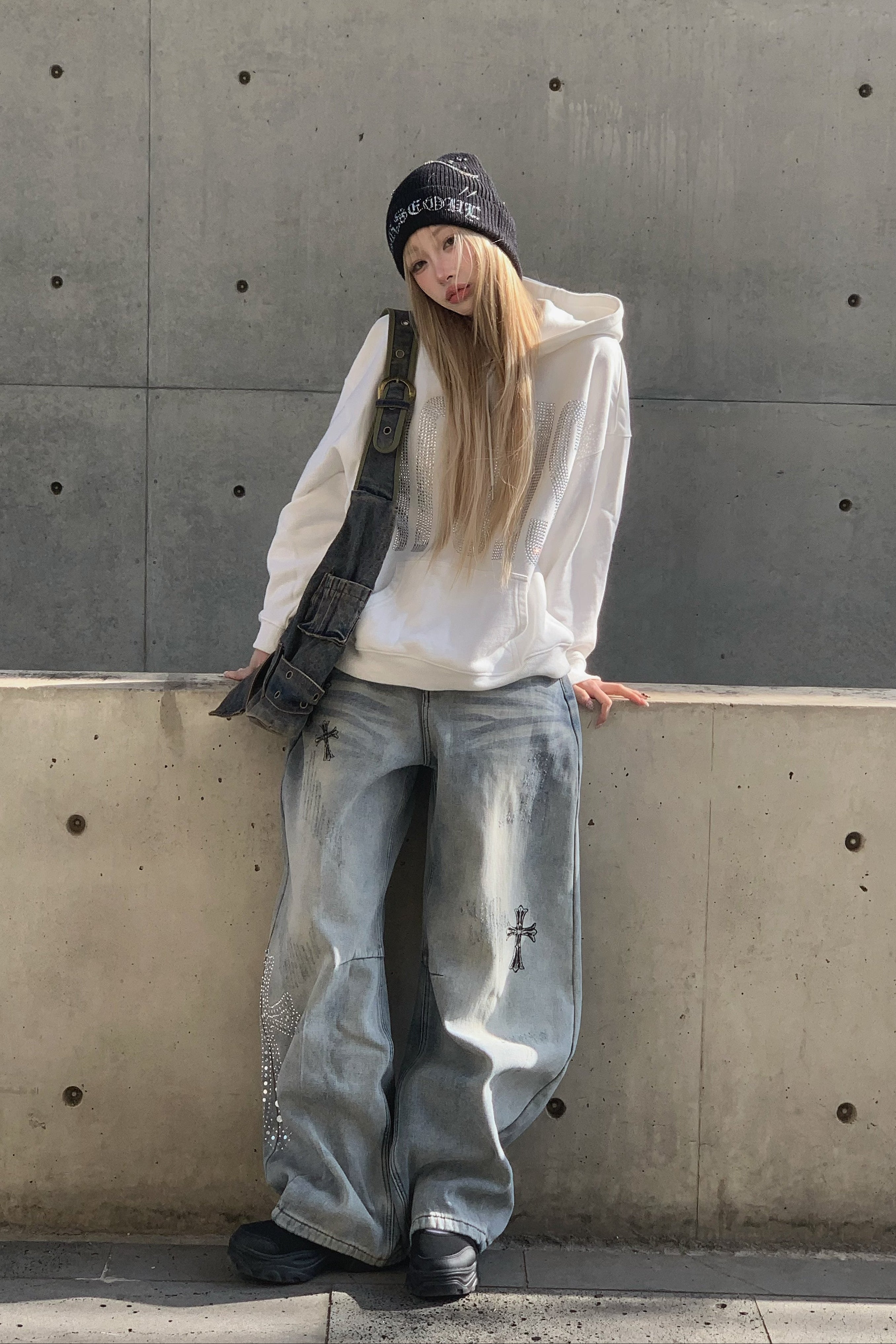 ビッグロゴラインストーンパーカー KSG21183