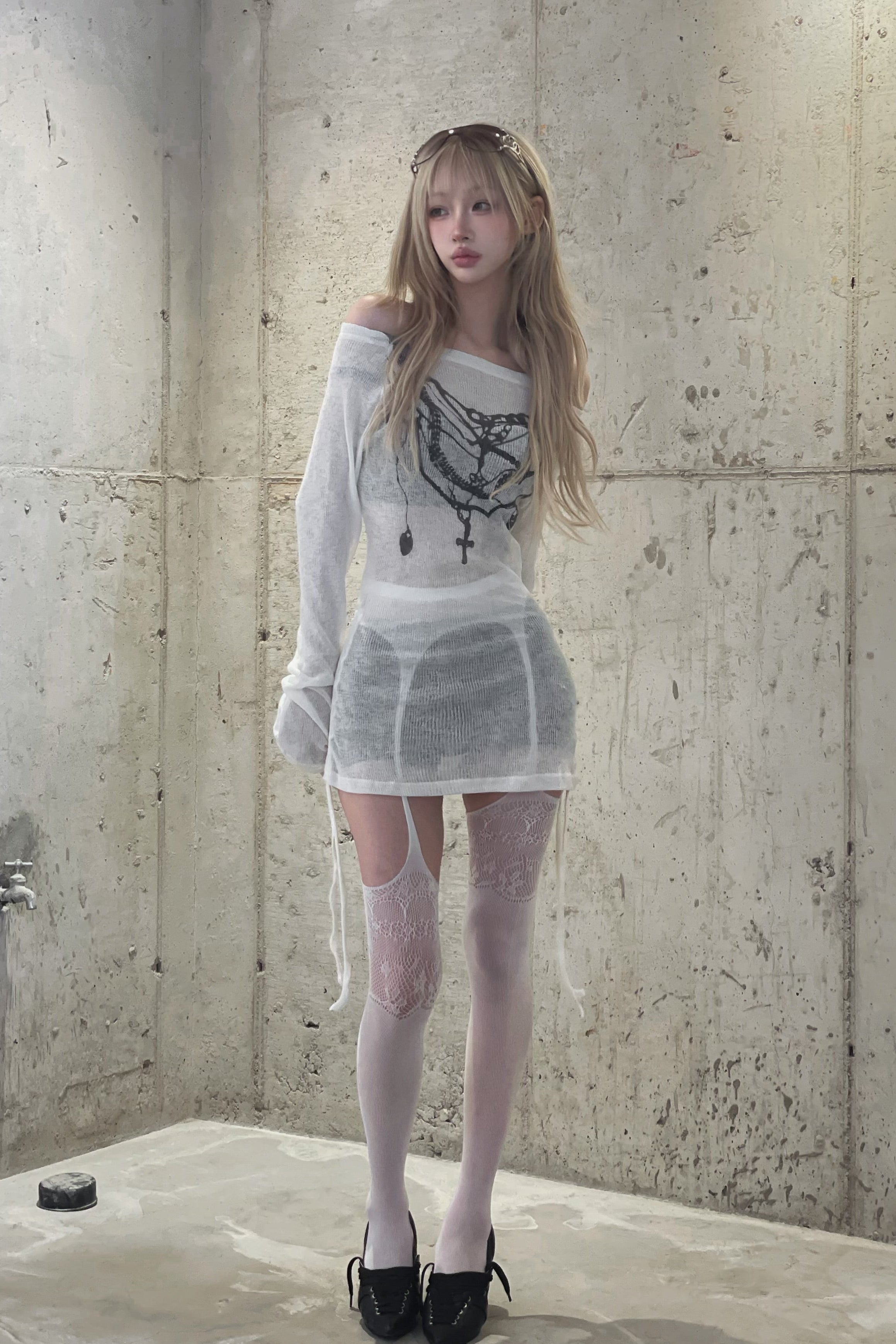 オフショルダーシアーデザインニット KSG21250