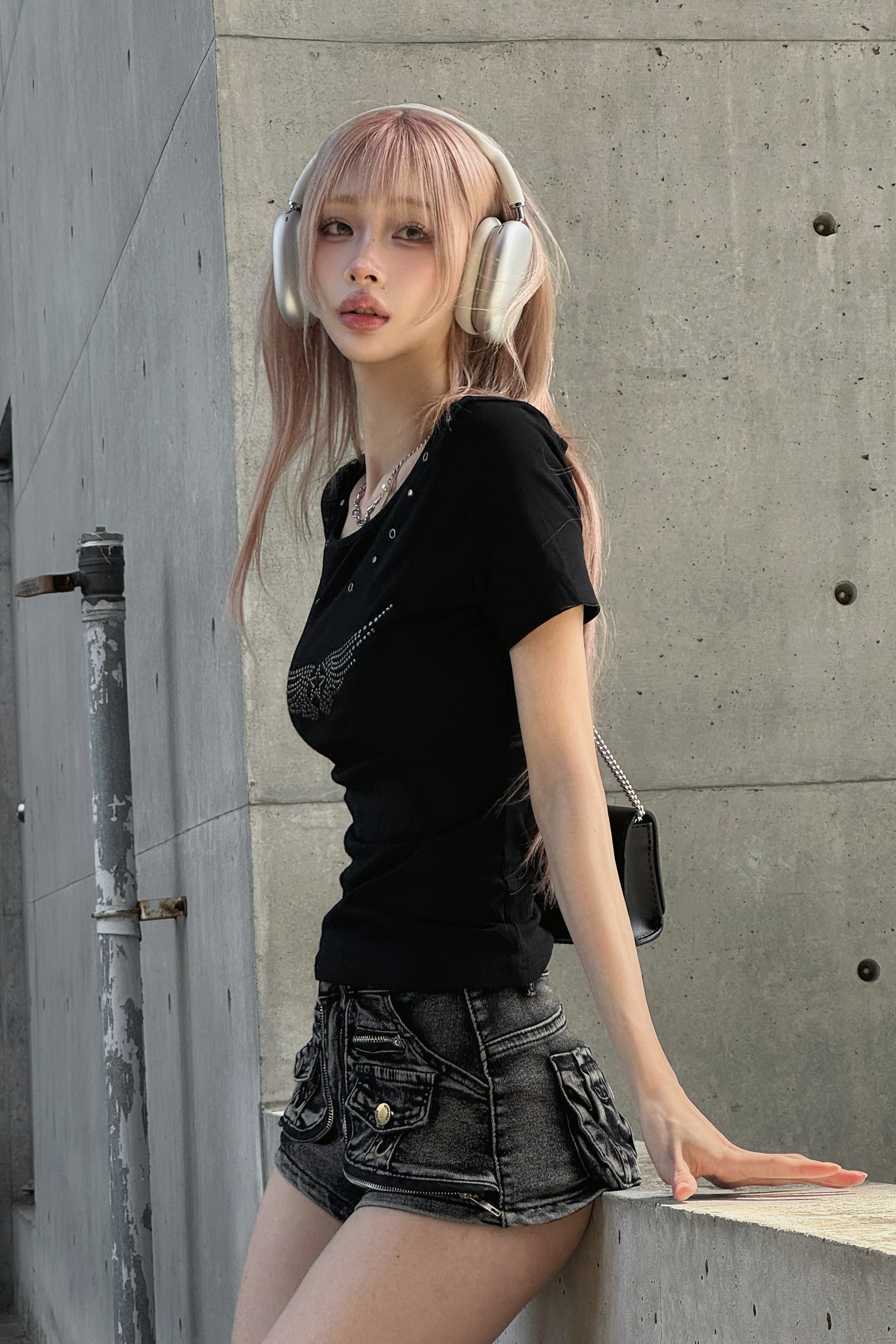 フロントウイングスタッズTシャツ KSG21266