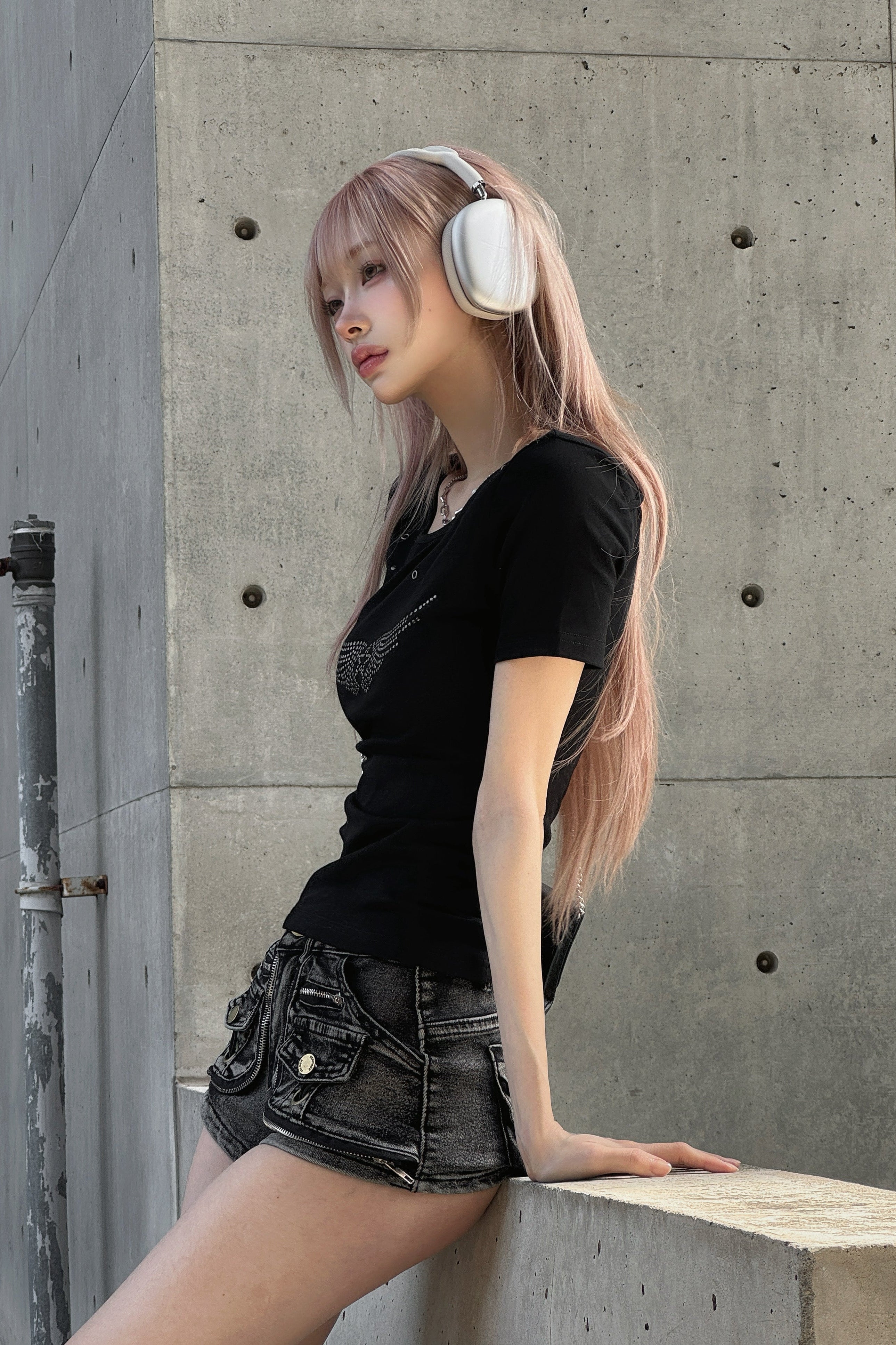 フロントウイングスタッズTシャツ KSG21266