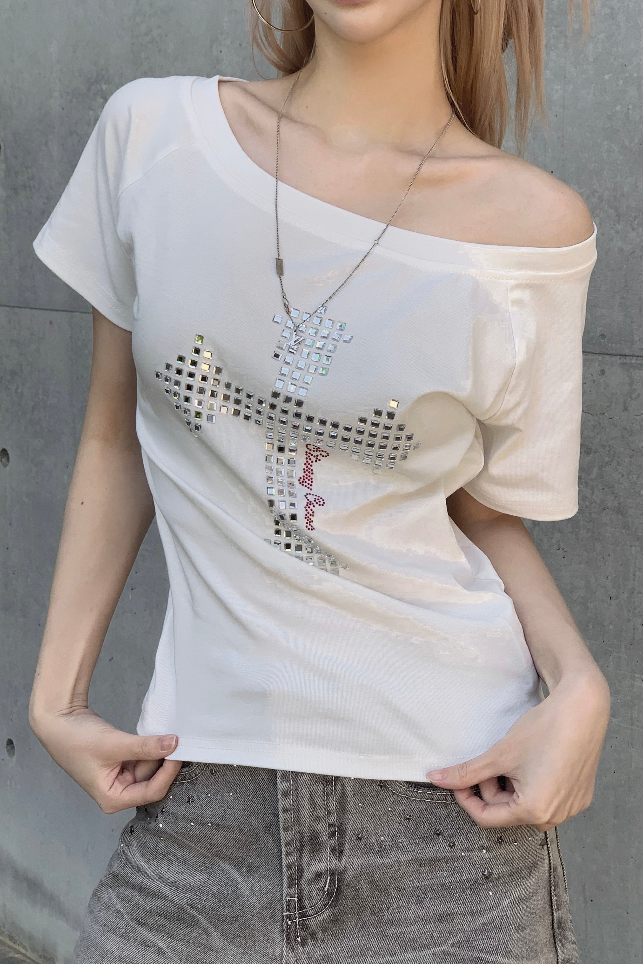 クロススタッズワンショルダーTシャツ KSG21229