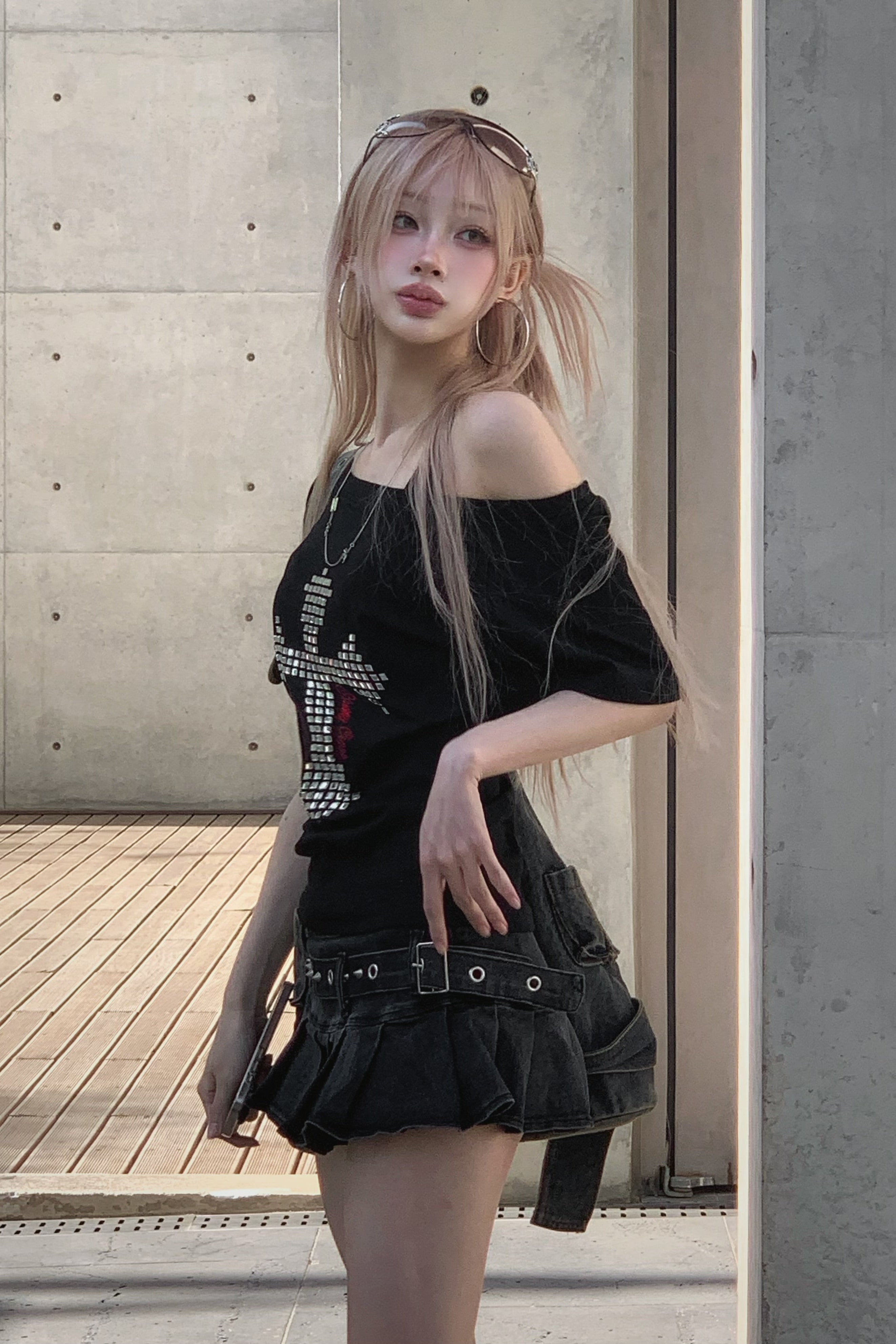 クロススタッズワンショルダーTシャツ KSG21229
