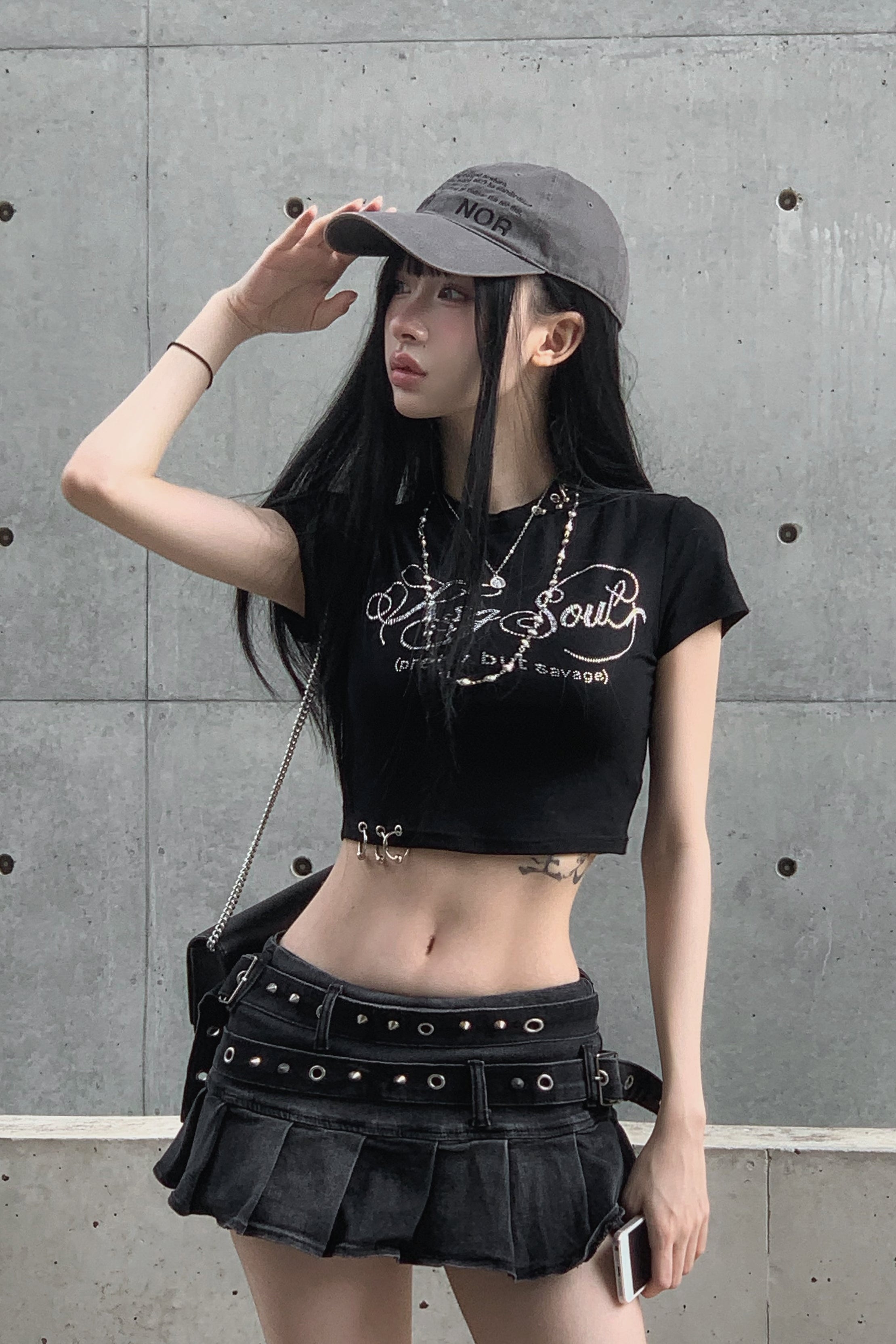 ピアスビジューTシャツ KSG21299