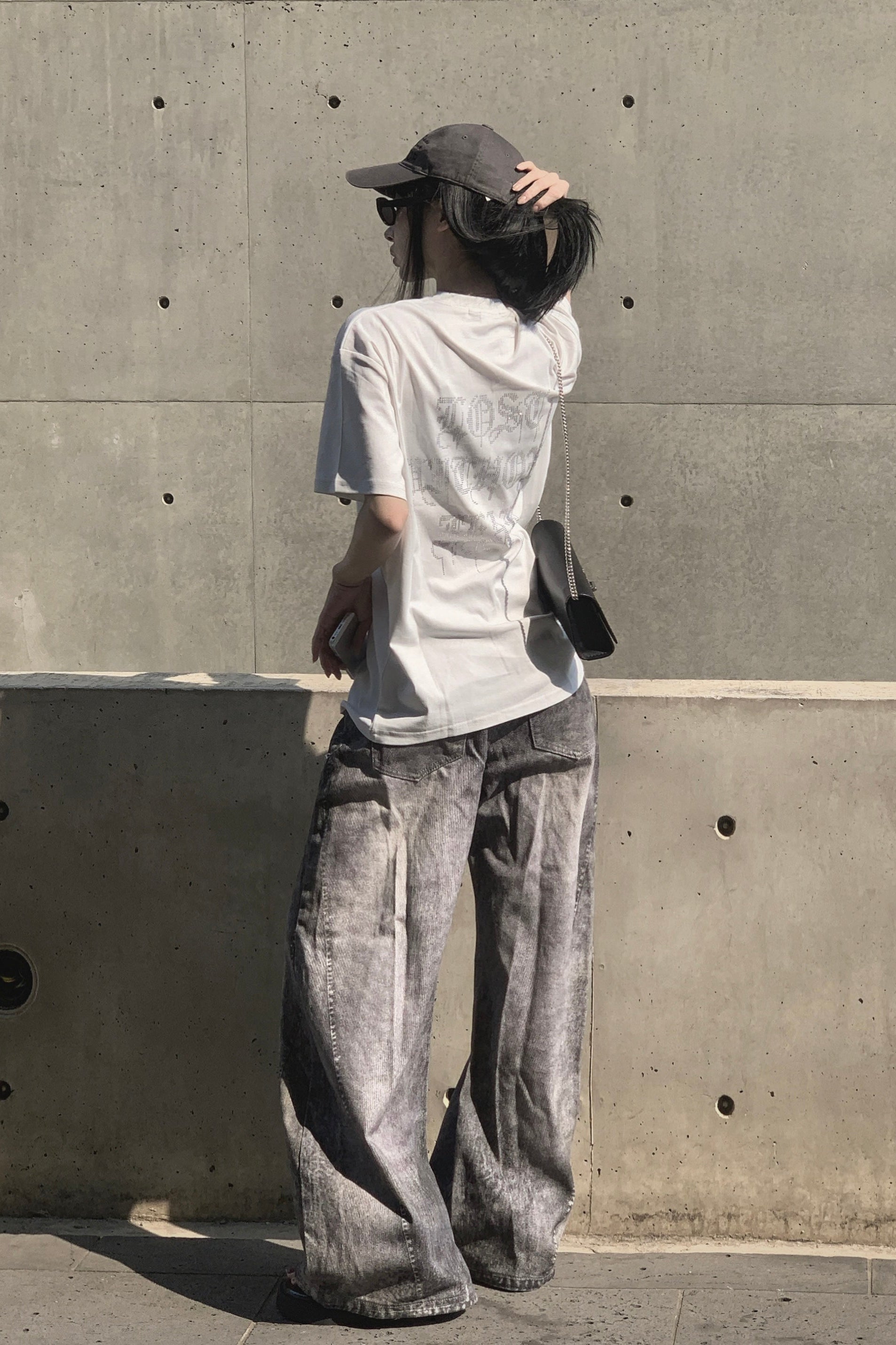 バックレタリングビジューTシャツ KSG21293