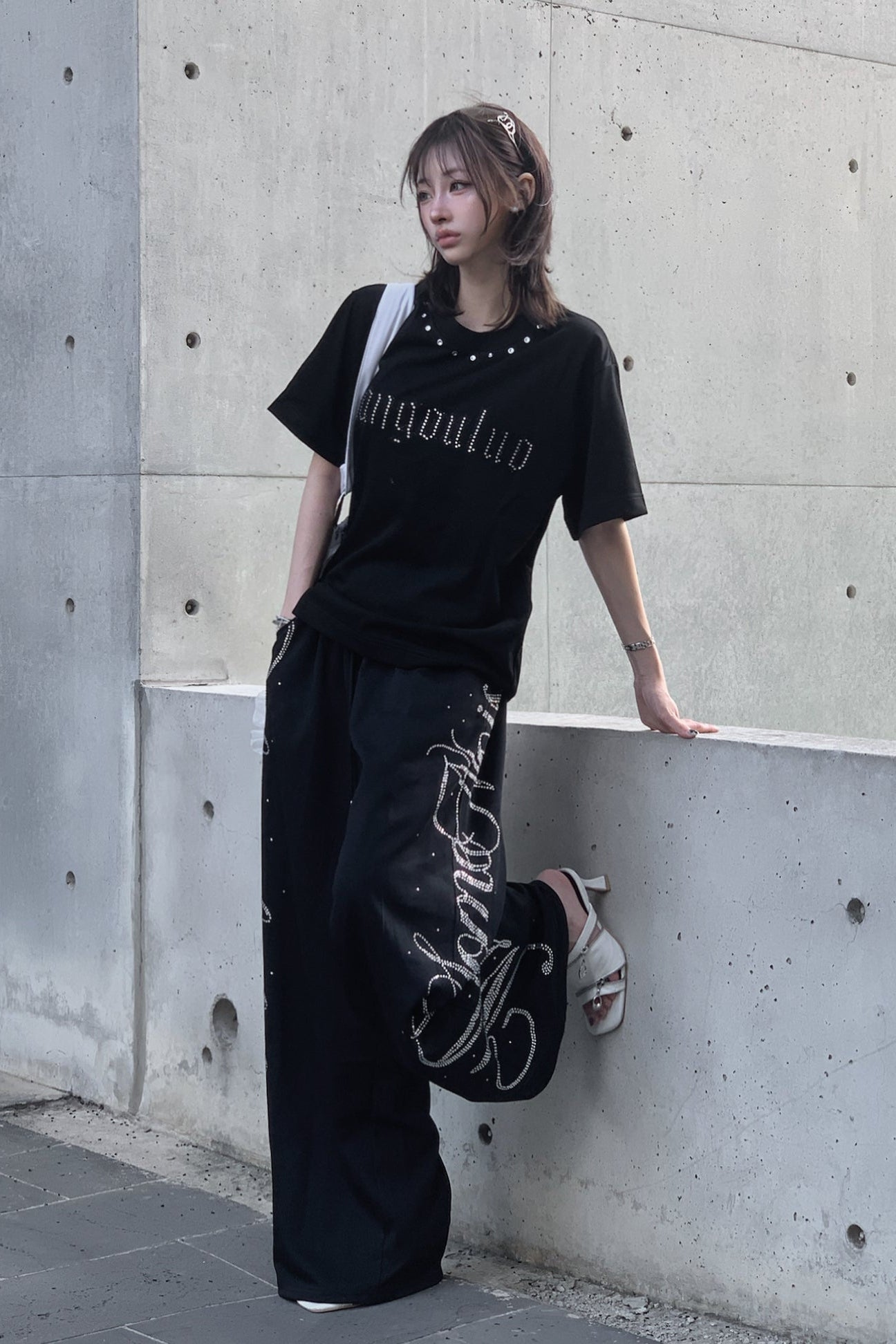 オーバーダブルラインストーンTシャツ KSG21344