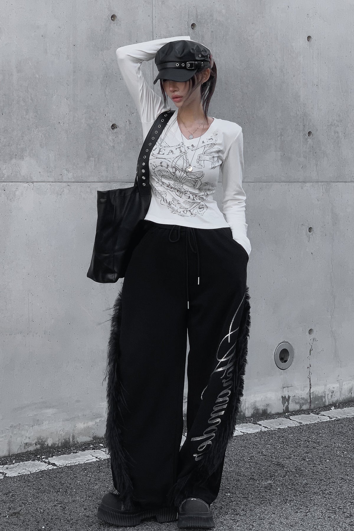 スタッズゴシックロングスリーブTシャツ KSG21411