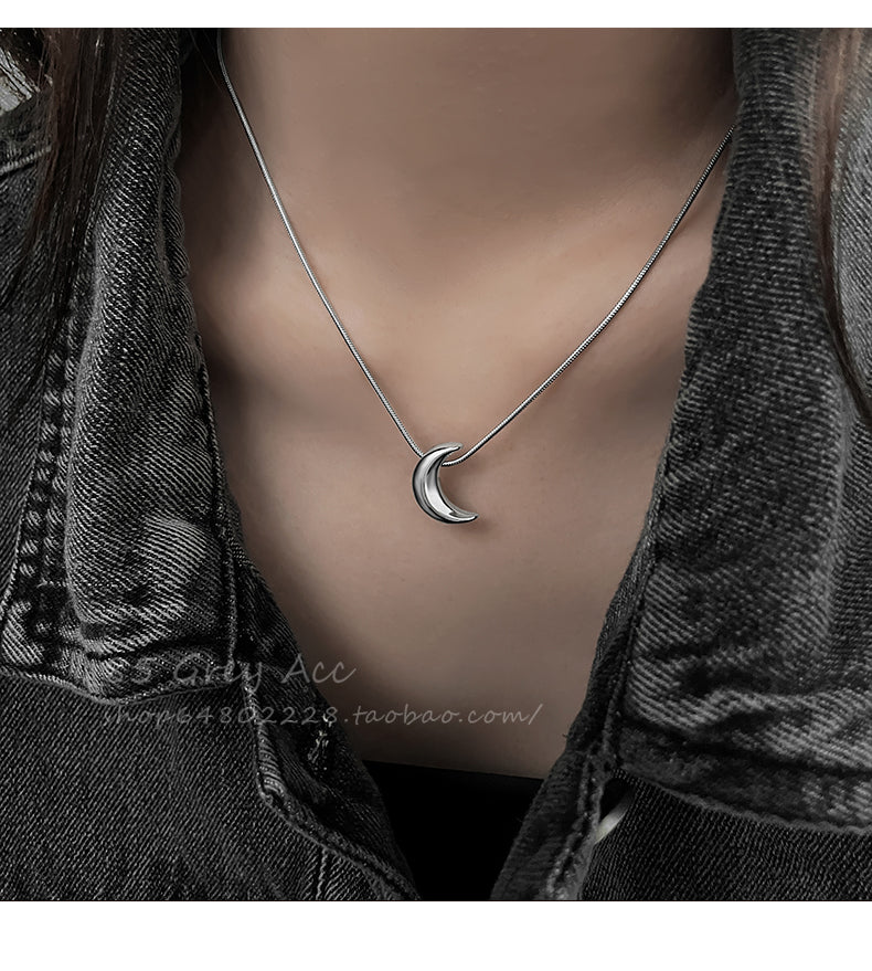 moon charm simple necklace KSG18052